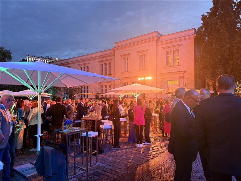 849f7284-a72b-48d8-8047-69a775ebaa45